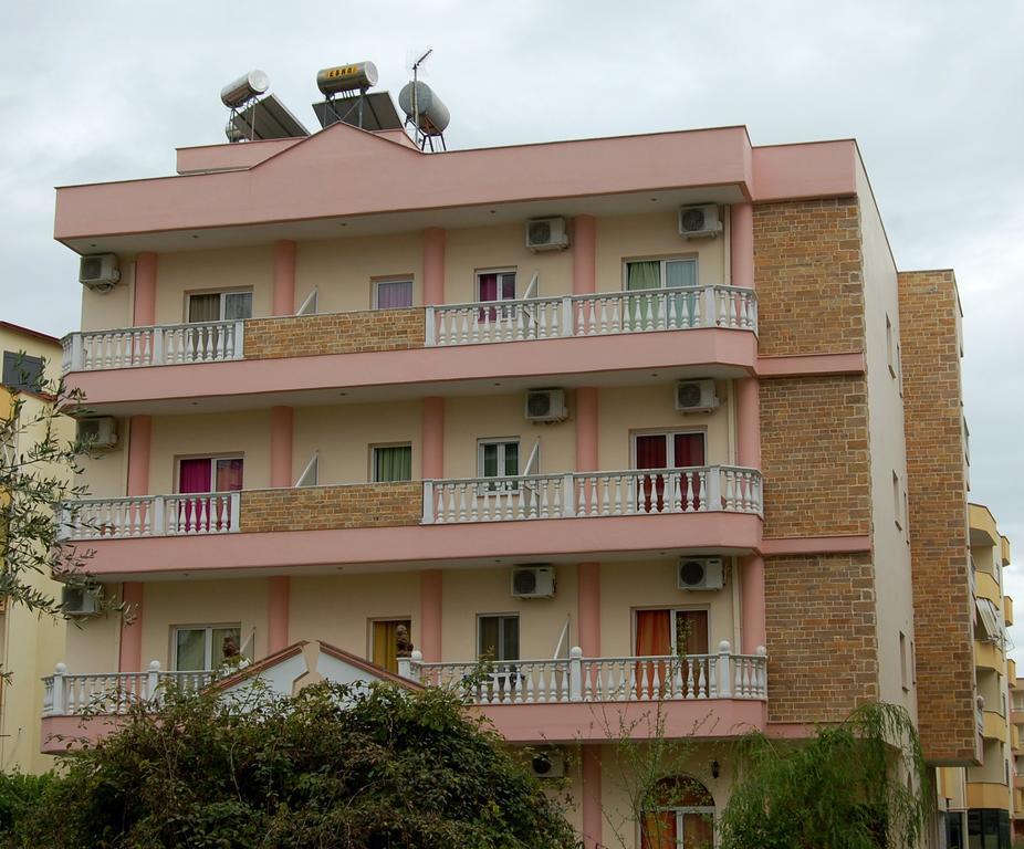 Nuovo Sun Golem Hotell Eksteriør bilde