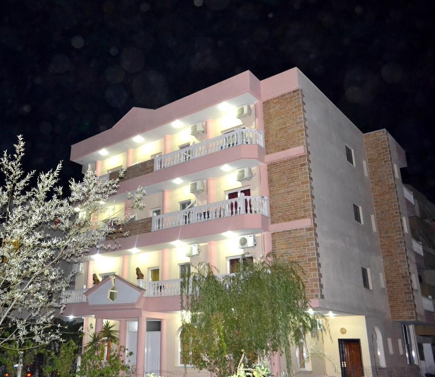 Nuovo Sun Golem Hotell Golem  Eksteriør bilde