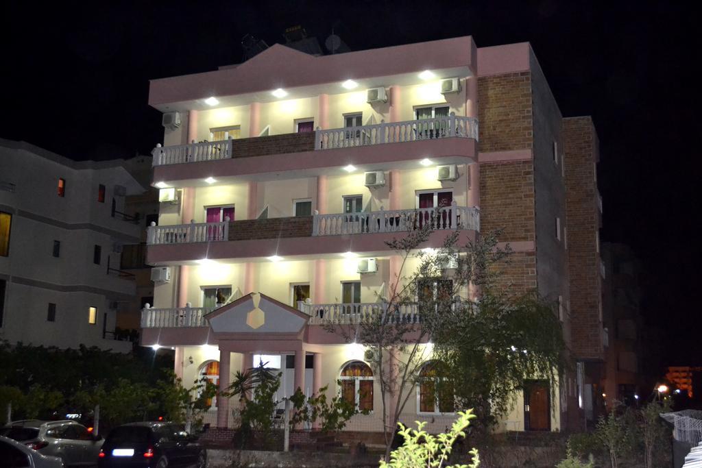 Nuovo Sun Golem Hotell Golem  Eksteriør bilde